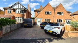 Greengate Lane, Birstall, LE4