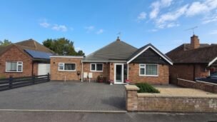 Ambergate Drive, Birstall, LE4